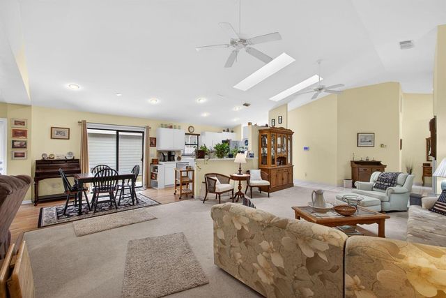 6335 SE Ames Way, Hobe Sound, FL 33455
