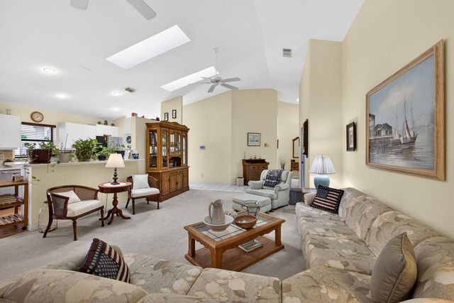 6335 SE Ames Way, Hobe Sound, FL 33455