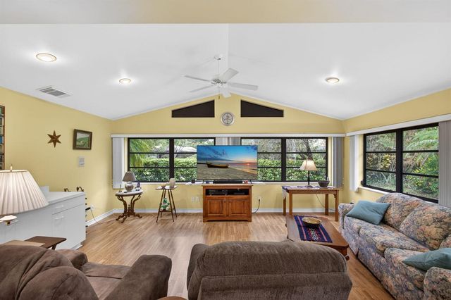 6335 SE Ames Way, Hobe Sound, FL 33455