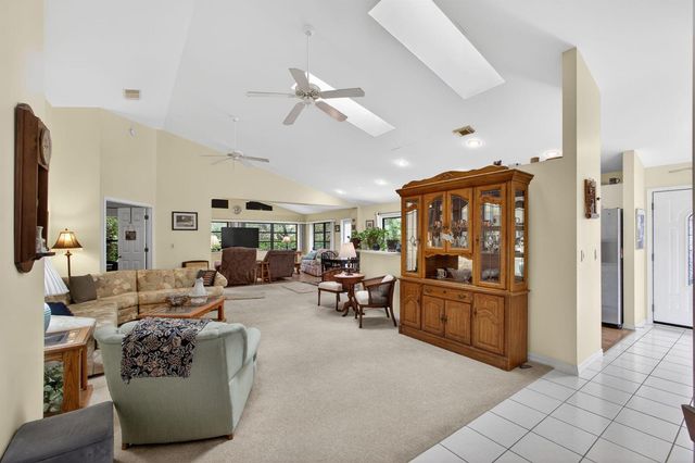 6335 SE Ames Way, Hobe Sound, FL 33455