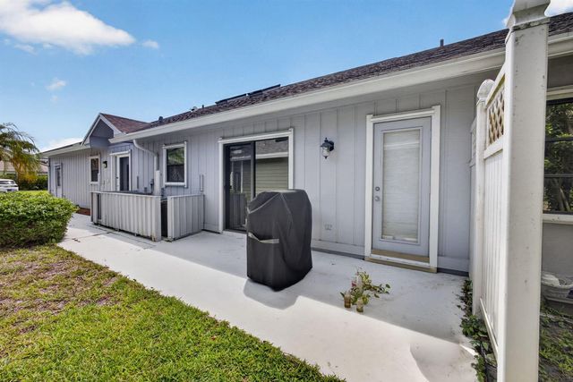 6335 SE Ames Way, Hobe Sound, FL 33455