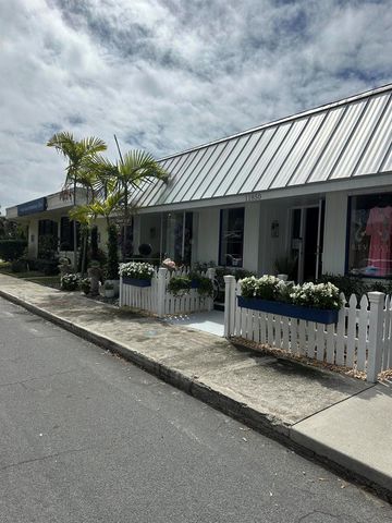 6335 SE Ames Way, Hobe Sound, FL 33455