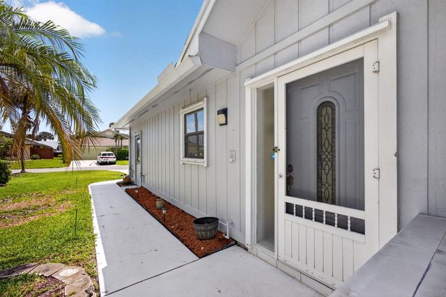 6335 SE Ames Way, Hobe Sound, FL 33455