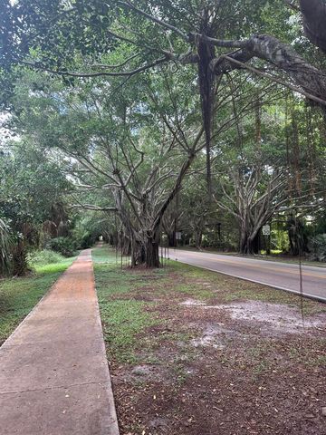 6335 SE Ames Way, Hobe Sound, FL 33455