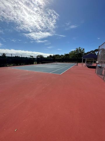 6335 SE Ames Way, Hobe Sound, FL 33455