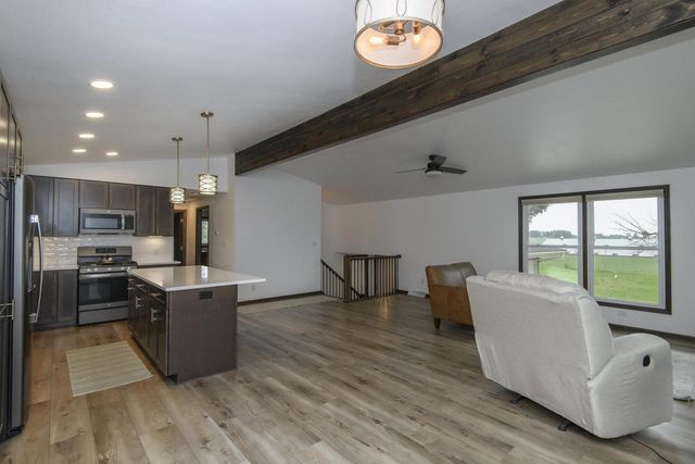 W389N7644 Pennsylvania STREET, Oconomowoc, WI 53066