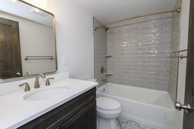 W389N7644 Pennsylvania STREET, Oconomowoc, WI 53066