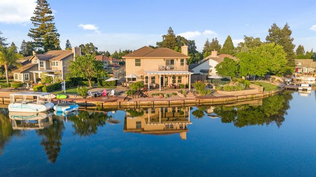 6104 Doubloon Ct, Elk Grove, CA 95758