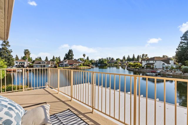 6104 Doubloon Ct, Elk Grove, CA 95758