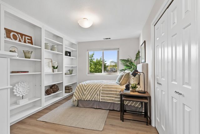 6104 Doubloon Ct, Elk Grove, CA 95758