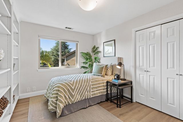 6104 Doubloon Ct, Elk Grove, CA 95758