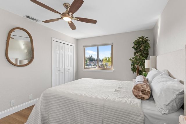 6104 Doubloon Ct, Elk Grove, CA 95758