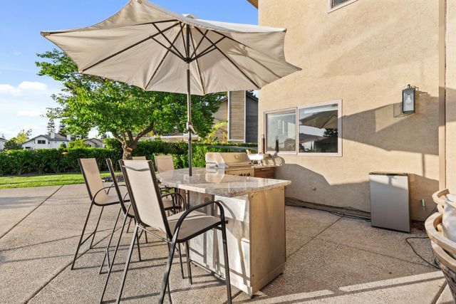 6104 Doubloon Ct, Elk Grove, CA 95758