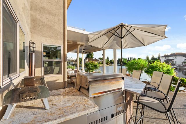 6104 Doubloon Ct, Elk Grove, CA 95758