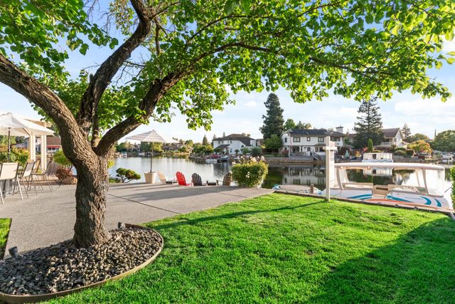 6104 Doubloon Ct, Elk Grove, CA 95758