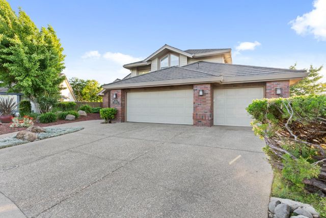 6104 Doubloon Ct, Elk Grove, CA 95758