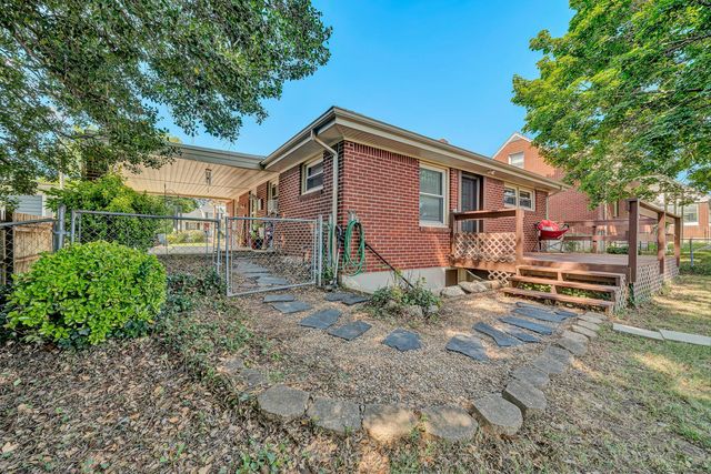 313 E Madison AVE, Vinton, VA 24179