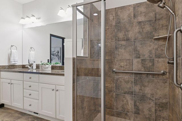 8627 Lake Riley Drive, Chanhassen, MN 55317