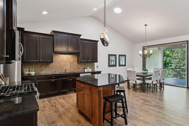 8627 Lake Riley Drive, Chanhassen, MN 55317