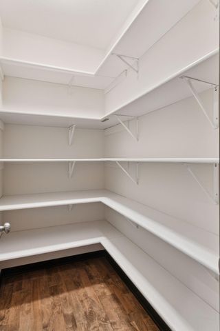 8627 Lake Riley Drive, Chanhassen, MN 55317