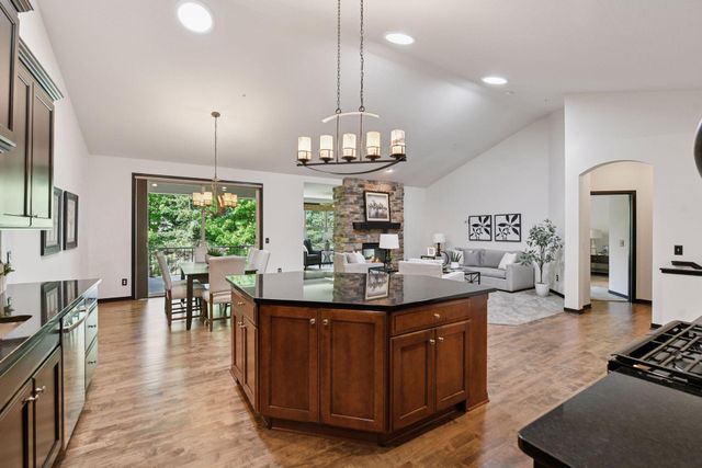 8627 Lake Riley Drive, Chanhassen, MN 55317