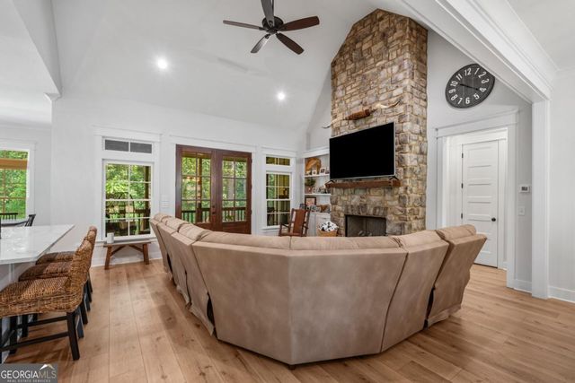 428 Highland Park Loop, Pine Mountain, GA 31822