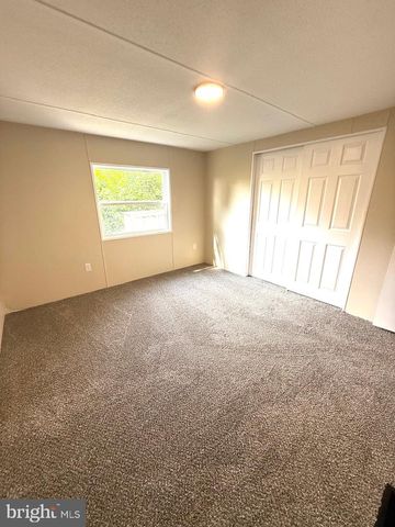 408 LAUREN LN, Coatesville, PA 19320