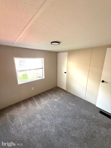 408 LAUREN LN, Coatesville, PA 19320