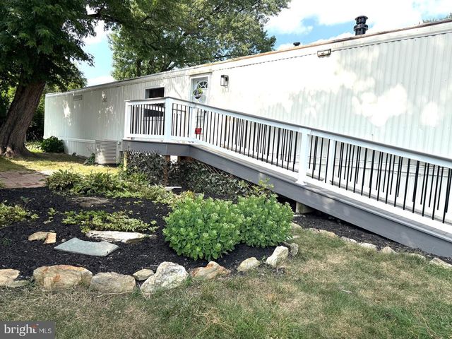 408 LAUREN LN, Coatesville, PA 19320