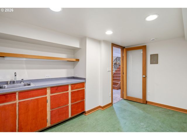 2223 Ne 43RD Ave, Portland, OR 97213