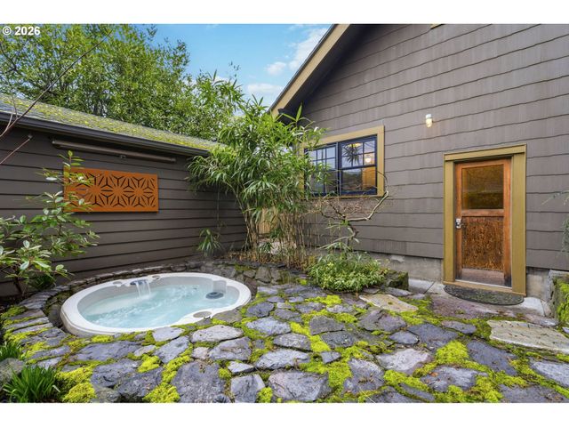 2223 Ne 43RD Ave, Portland, OR 97213