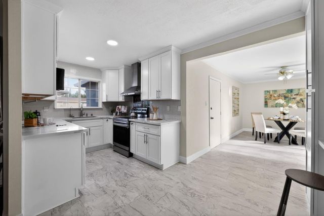 240 Santa Rosa Drive, San Jose, CA 95111