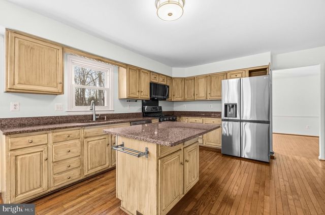 7118 COUNTER PL, Burke, VA 22015