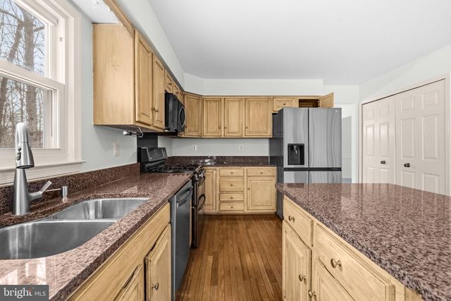 7118 COUNTER PL, Burke, VA 22015