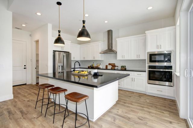 7400 Mamba Ct, Rancho Murieta, CA 95683