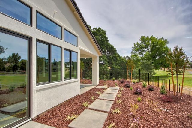 7400 Mamba Ct, Rancho Murieta, CA 95683