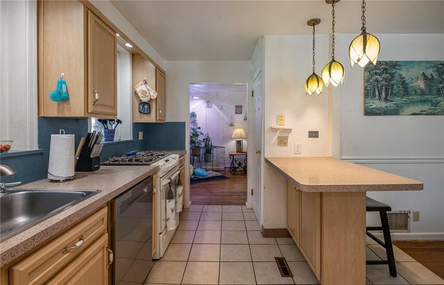 1925 Fairmont Street, Allentown City, PA 18109