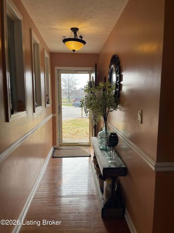 7901 Jennifer Ridge Pl, Louisville, KY 40258