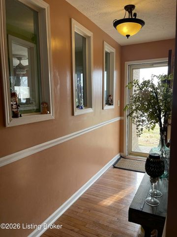 7901 Jennifer Ridge Pl, Louisville, KY 40258