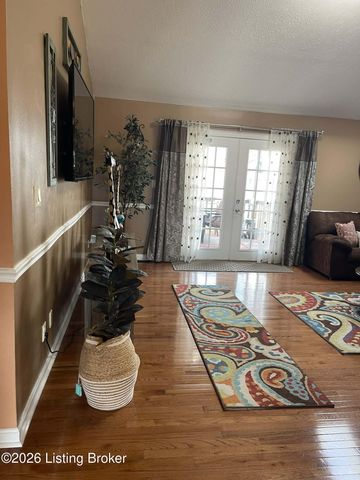 7901 Jennifer Ridge Pl, Louisville, KY 40258