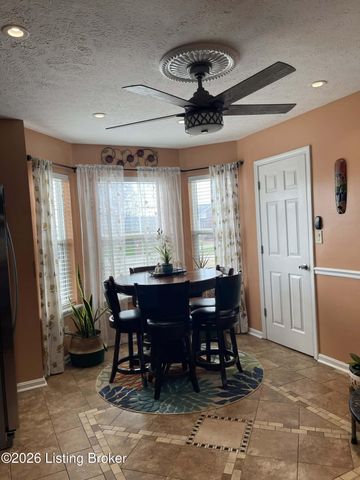 7901 Jennifer Ridge Pl, Louisville, KY 40258