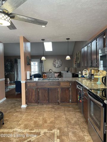 7901 Jennifer Ridge Pl, Louisville, KY 40258