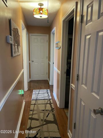 7901 Jennifer Ridge Pl, Louisville, KY 40258