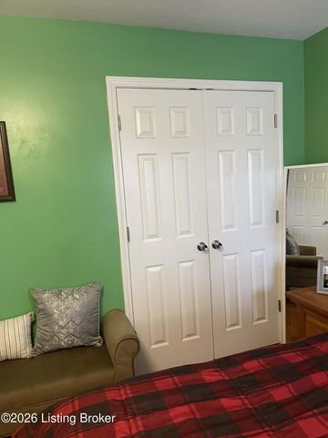 7901 Jennifer Ridge Pl, Louisville, KY 40258