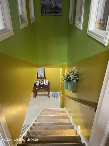 7901 Jennifer Ridge Pl, Louisville, KY 40258