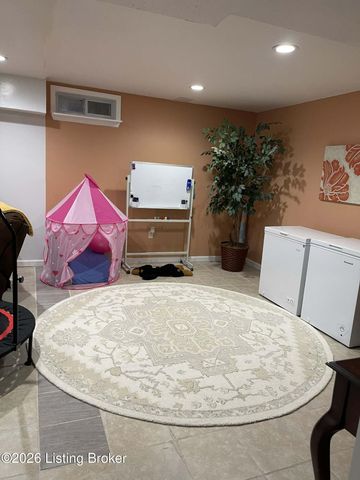 7901 Jennifer Ridge Pl, Louisville, KY 40258