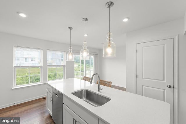 33 SCRUB PINE CT, Bunker Hill, WV 25413