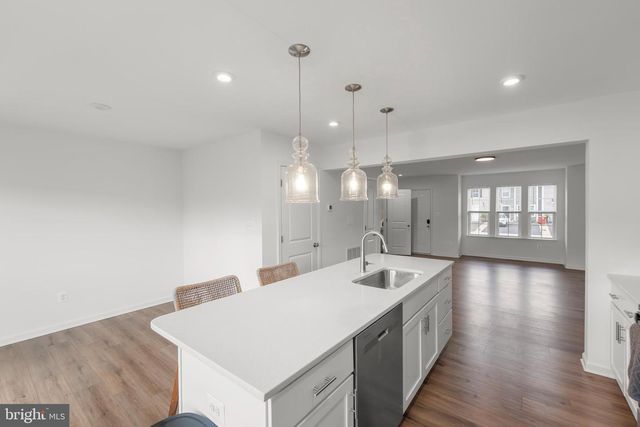 33 SCRUB PINE CT, Bunker Hill, WV 25413