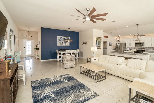 93 Rivertown Rd, Palm Coast, FL 32137