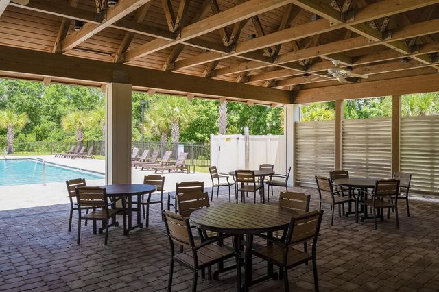 93 Rivertown Rd, Palm Coast, FL 32137